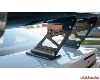 https://cdn.vividracing.com/file/vr/99/2023/APR-Performance-AS-106785_2.webp?p=wm&w=400