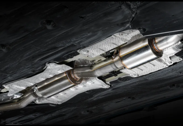 AWE Tuning Touring Edition Exhaust | 3" Diameter | 4.5" Triple Diamond Black Tips Honda Civic Type R 2017-2021