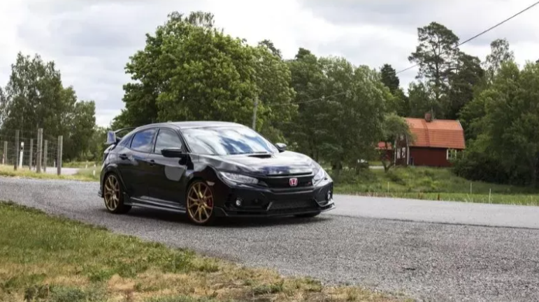 Öhlins Road and Track Coilovers for Honda Civic Type R (FK8) 2017-2021, Adjustable Suspension