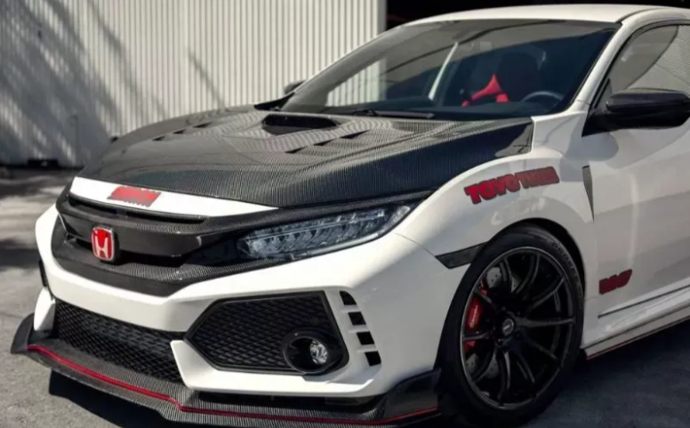 Seibon TS-Style Carbon Fiber Hood Honda Civic Type-R 2017-2021